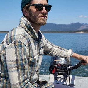 NWT Outerknown Blanket Shirt in Sandrift Nolan Plaid size Small